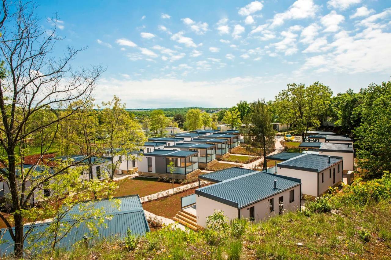 Eurocamp Mobile Homes At Fkk Nudist Campsite Solaris Tar-Vabriga Buitenkant foto
