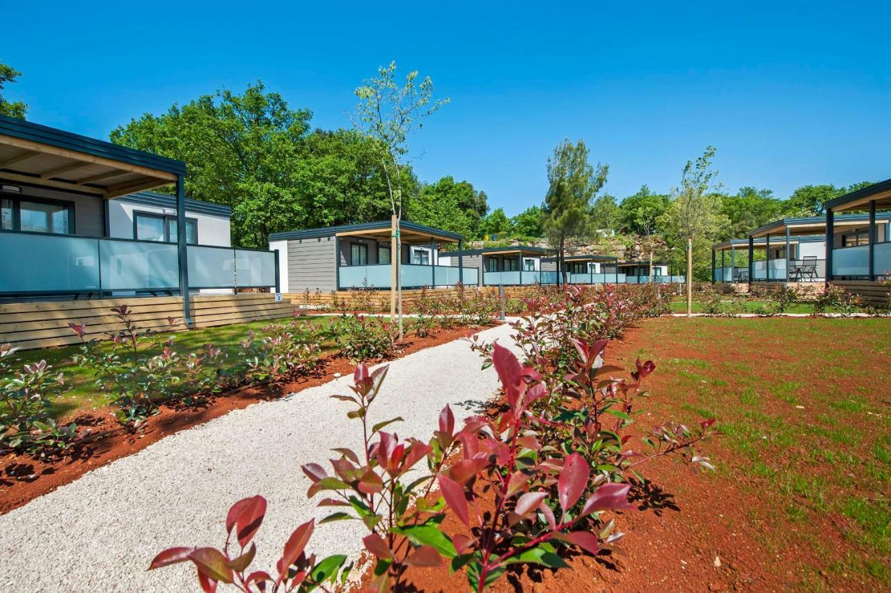 Eurocamp Mobile Homes At Fkk Nudist Campsite Solaris Tar-Vabriga Buitenkant foto